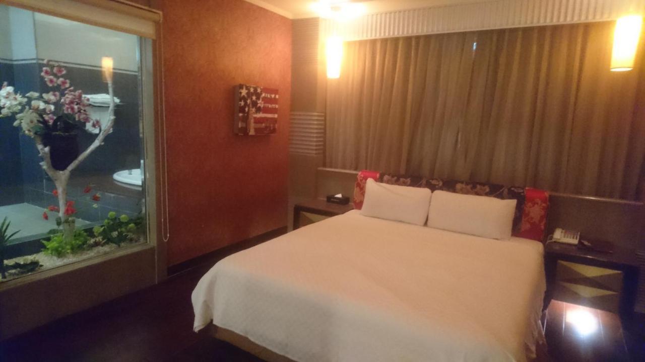 Sunflower Motel Hsinchu Exterior foto